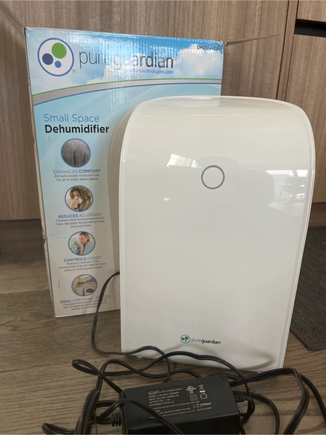 PureGuardian Small Space Dehumidifier DH201WCA