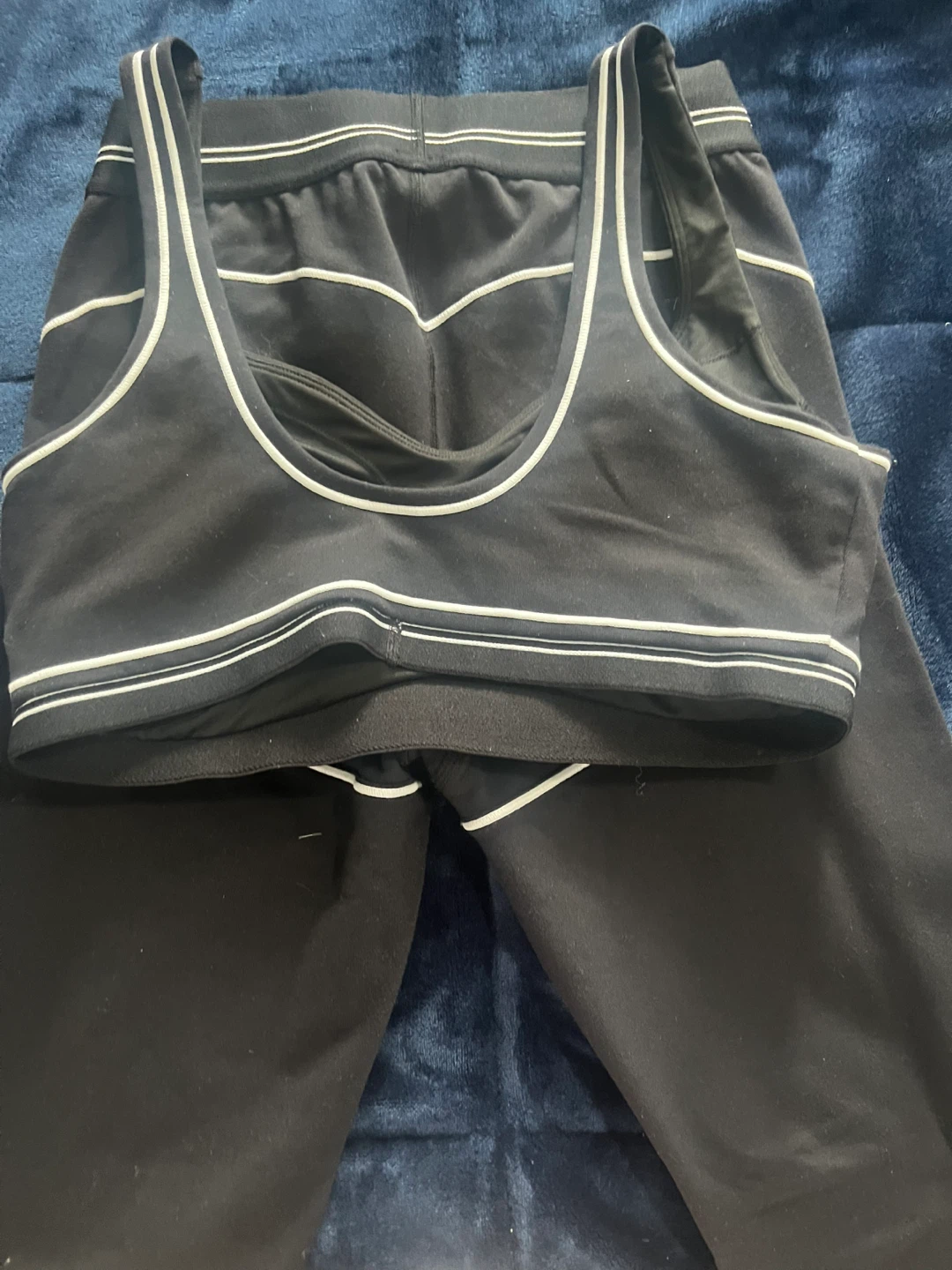 Alo Yoga Heart Throb Set - photo 2