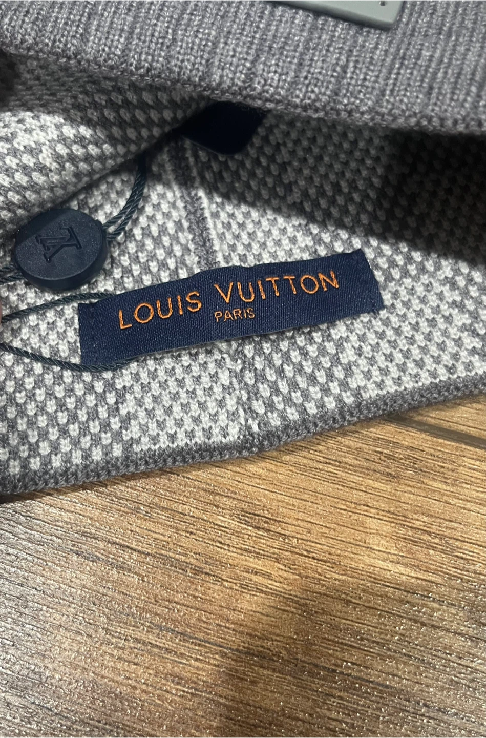 Louis Vuitton LV Gray Beanie - photo 4