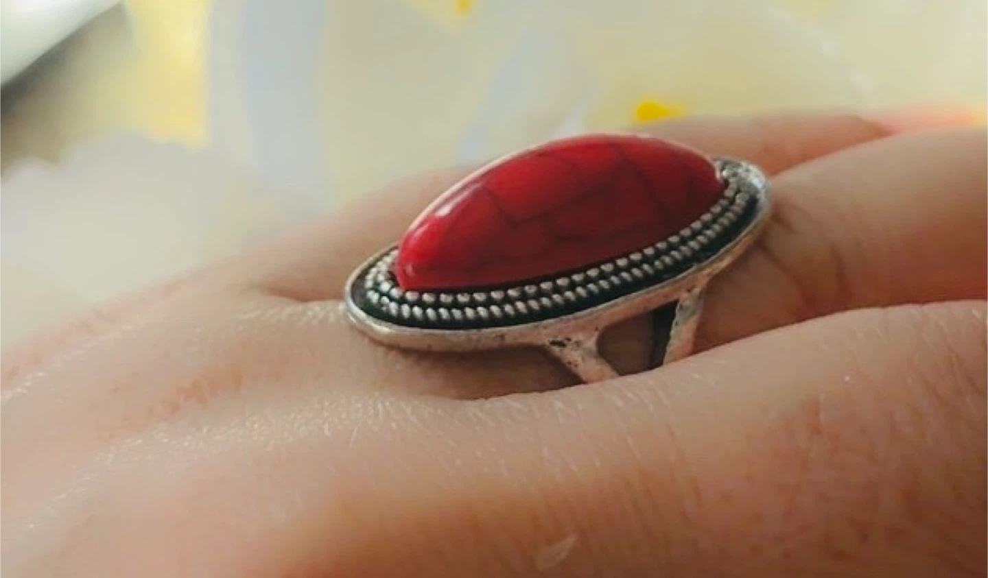 Beautiful Silver Oval Red Stone Ring, Size 7 - photo 4