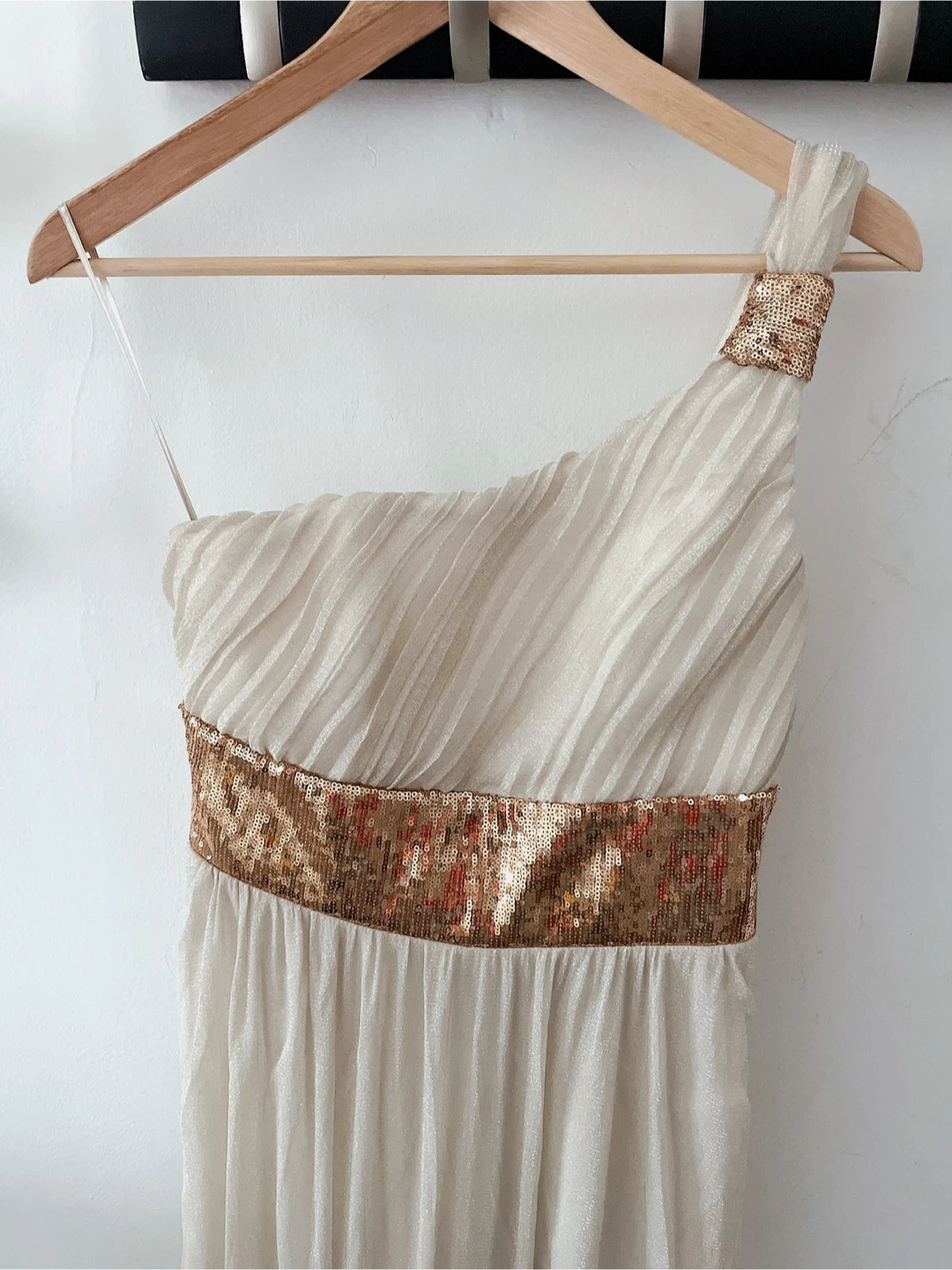 One-Shoulder Sequin Maxi Dress - photo 2