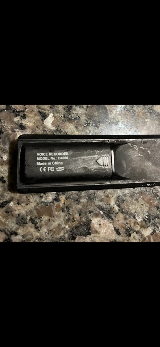 SleuthGear D4000 Digital Voice Recorder - photo 4