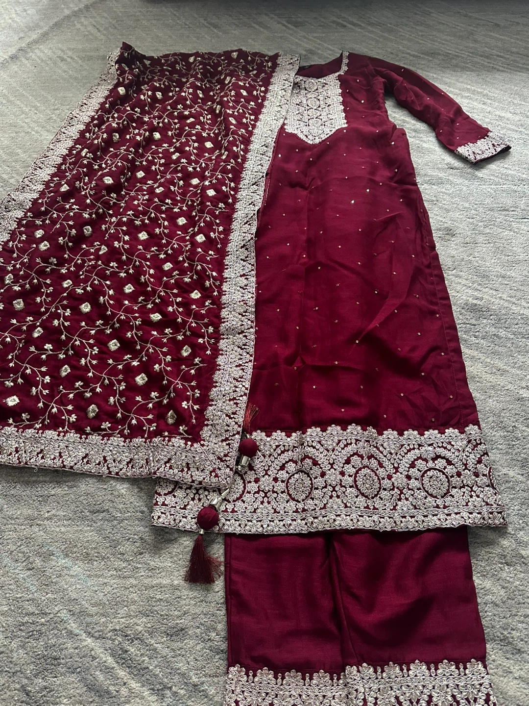 Maroon Embroidered 3-Piece Outfit