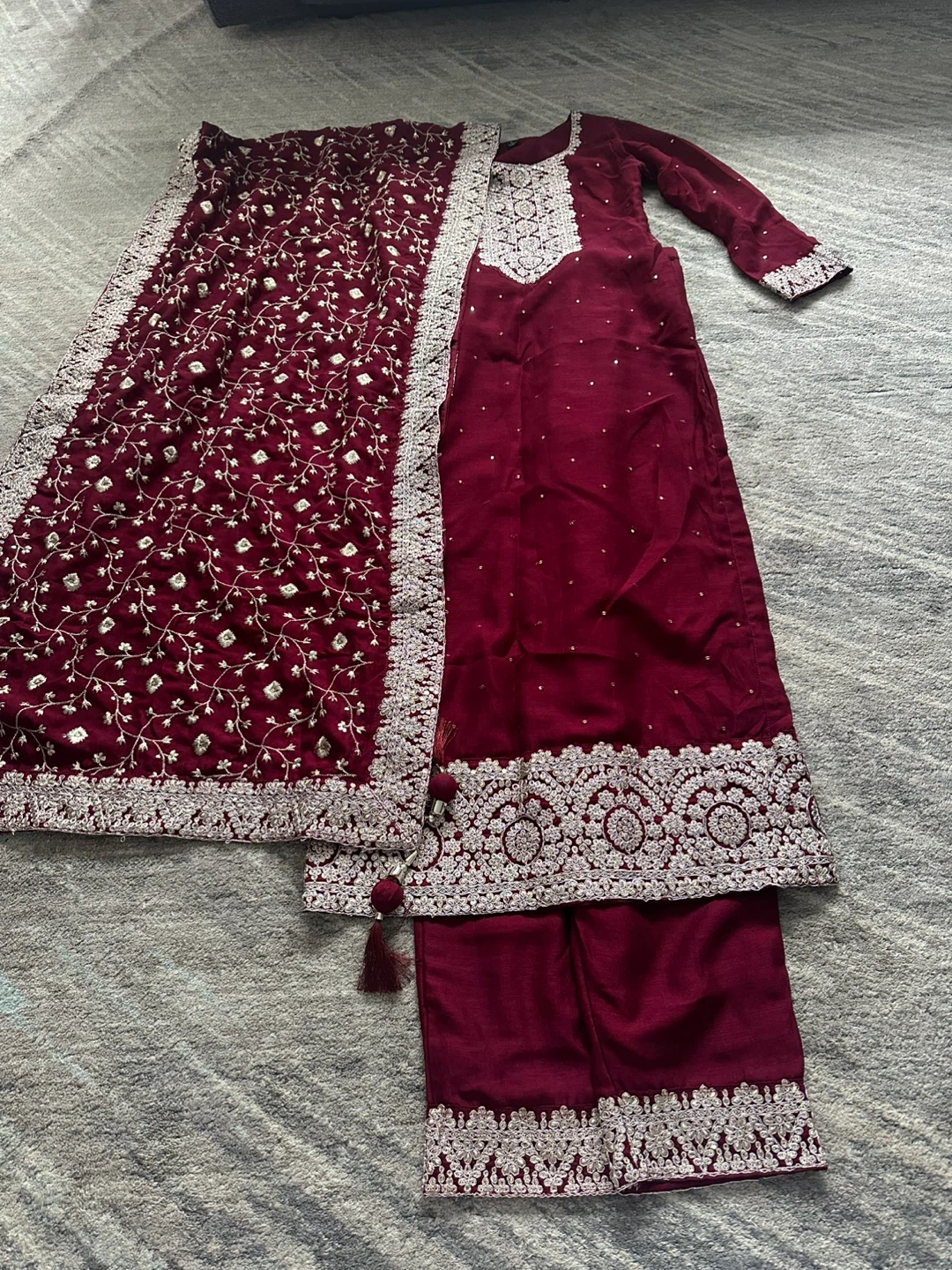 Maroon Embroidered 3-Piece Outfit - photo 2