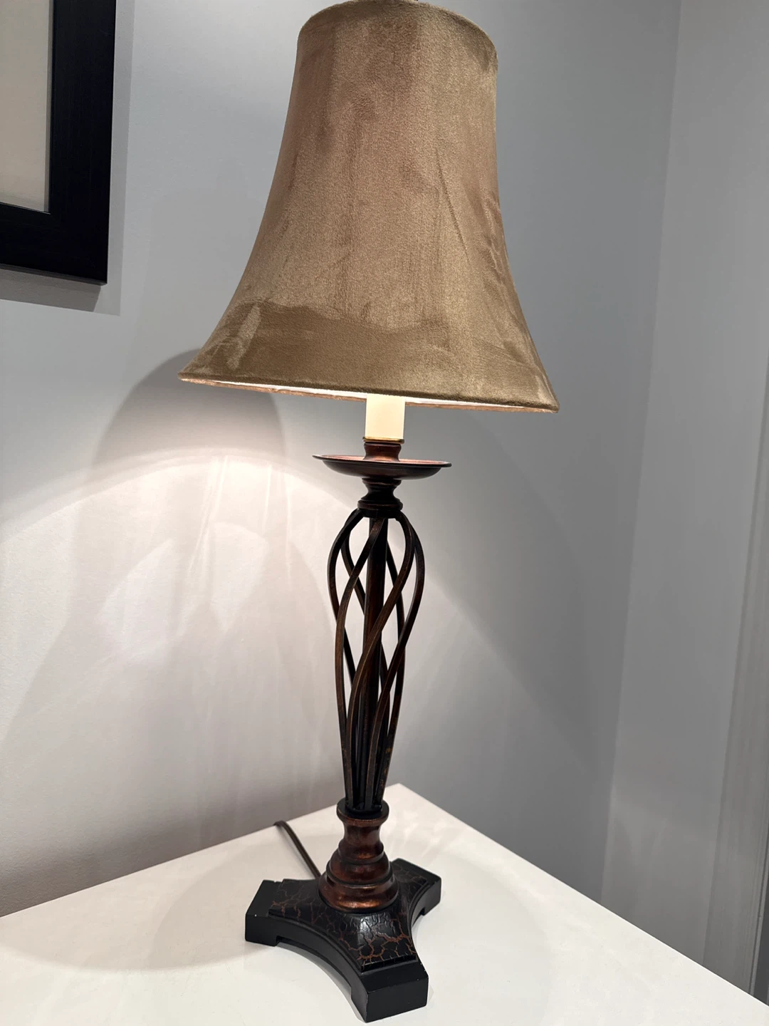 Vintage Style Table Lamp with Bell Shade - photo 2