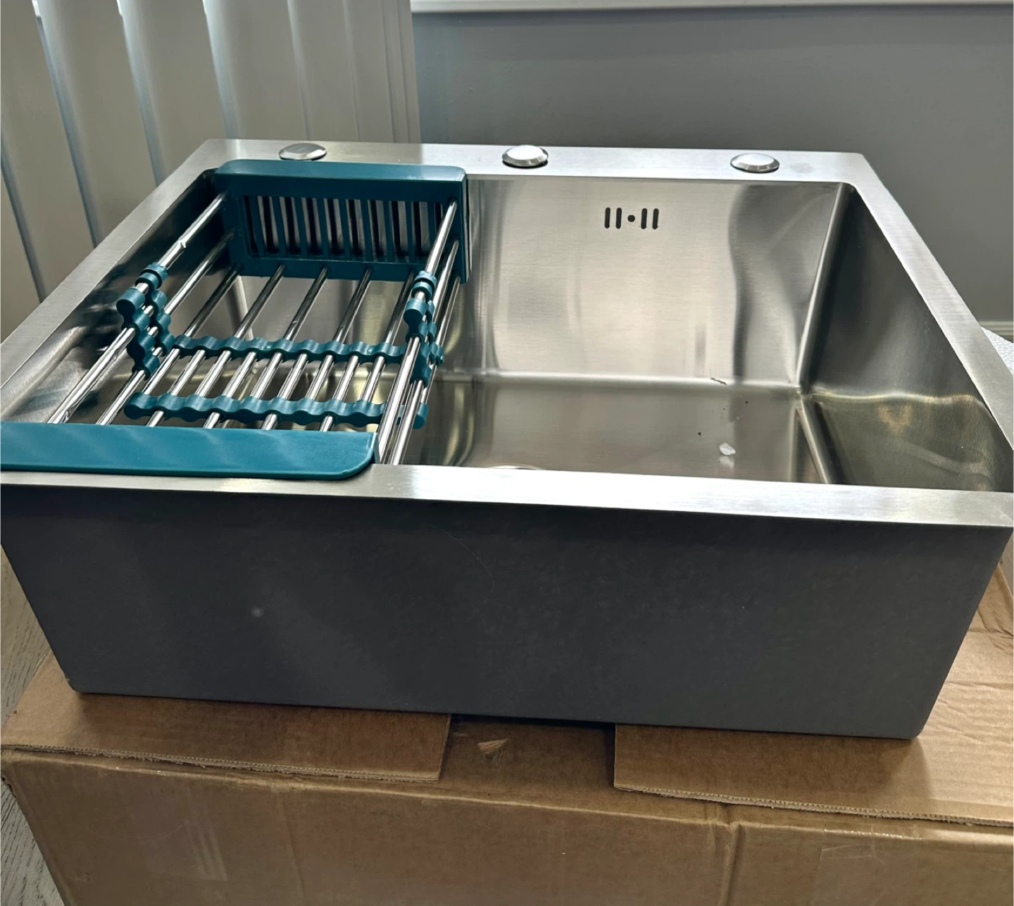 Stainless Steel Kitchen Sink with Drying rack Strainer Basket