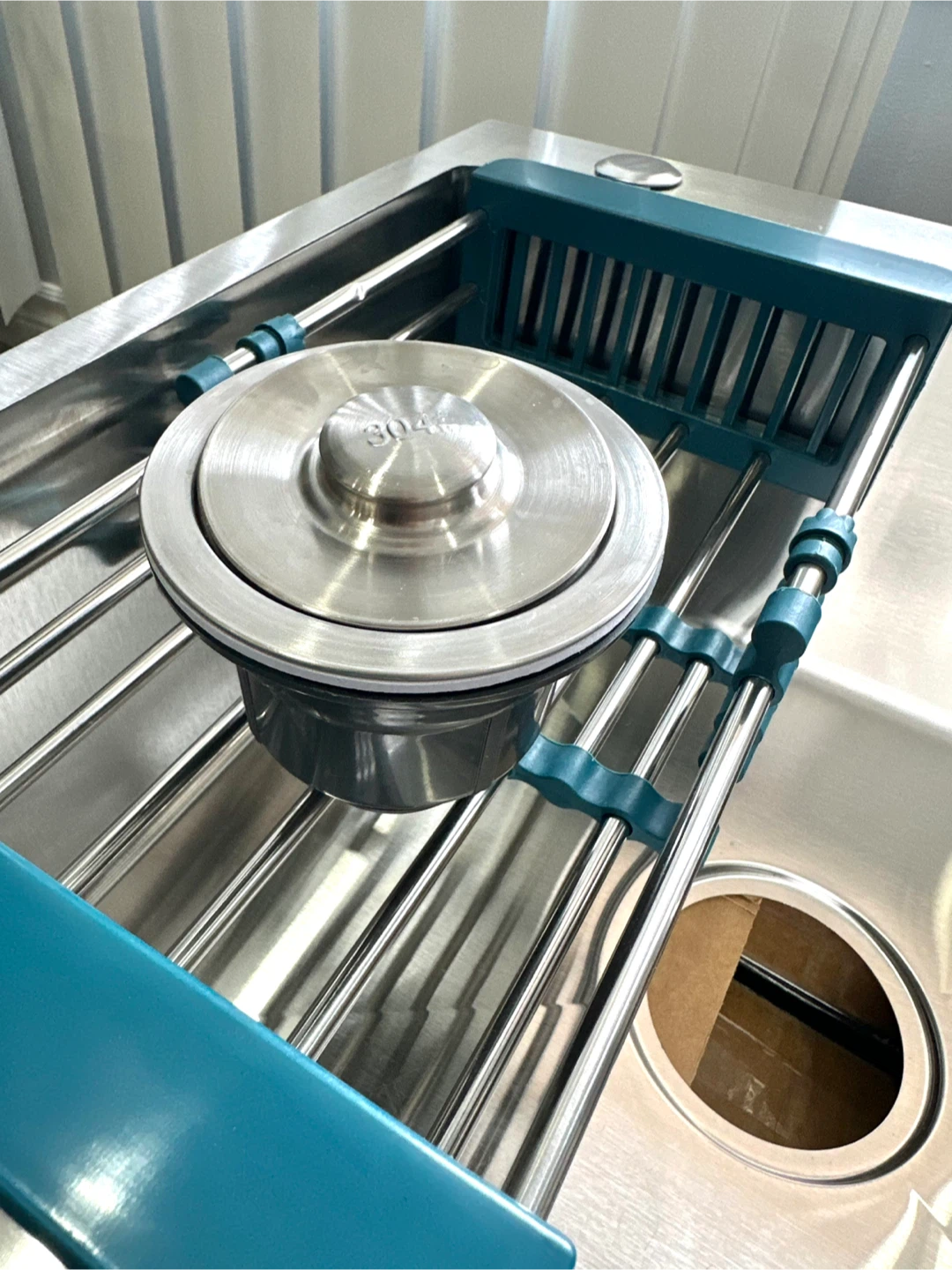 Stainless Steel Kitchen Sink with Drying rack Strainer Basket - photo 3