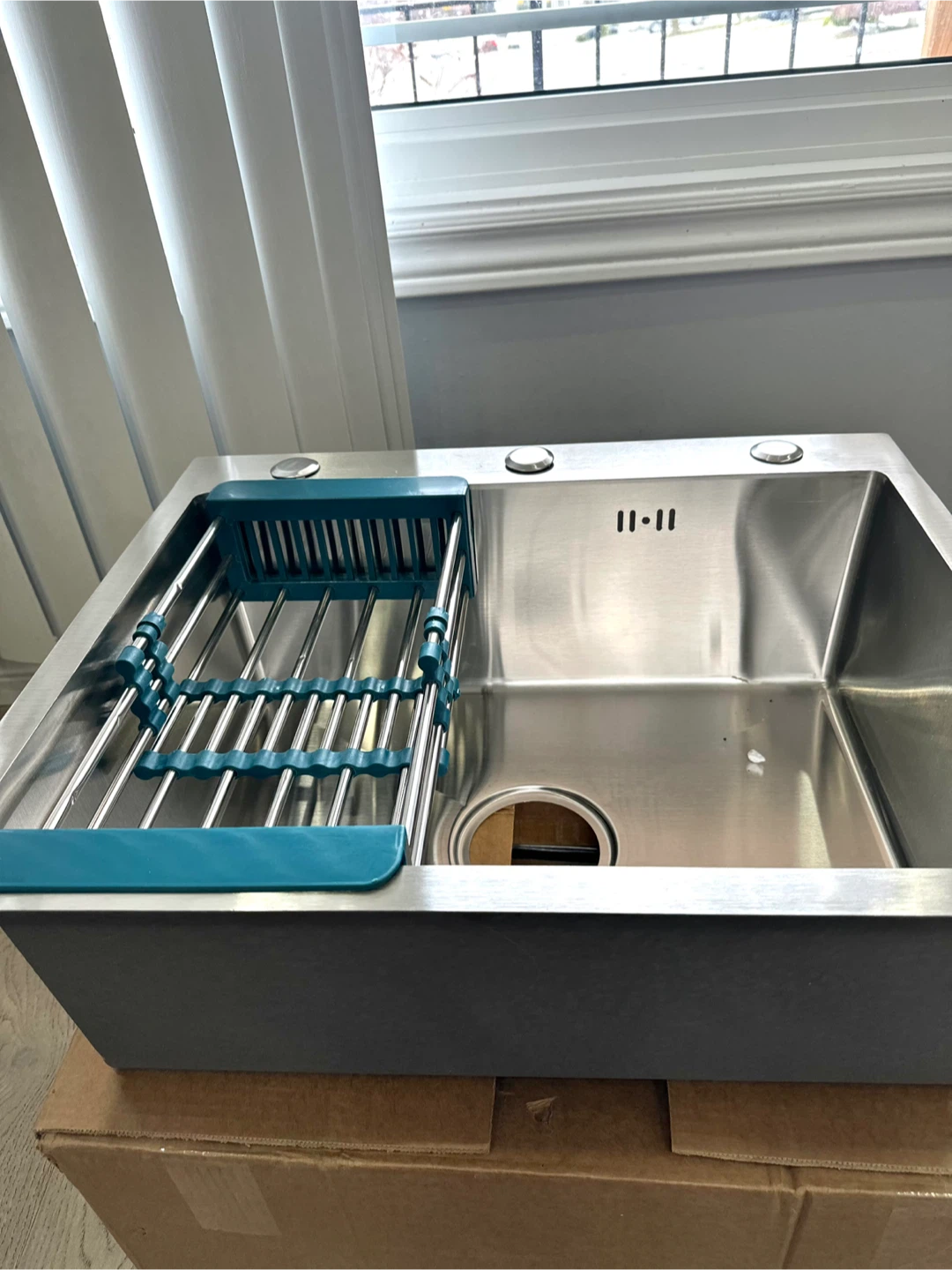 Stainless Steel Kitchen Sink with Drying rack Strainer Basket - photo 4