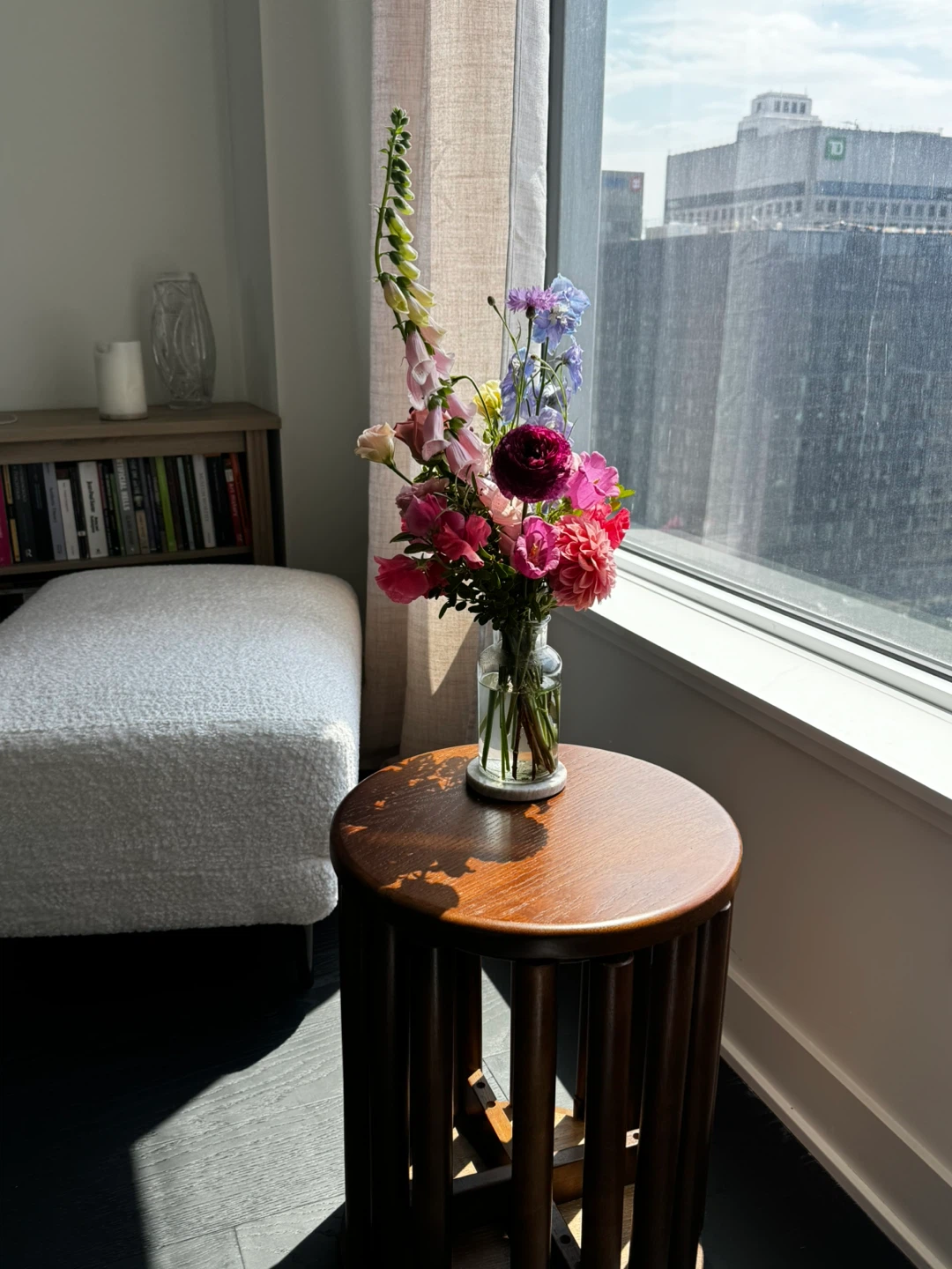 Round Stool Set of 4 Side Table (stackable & compact) - photo 2