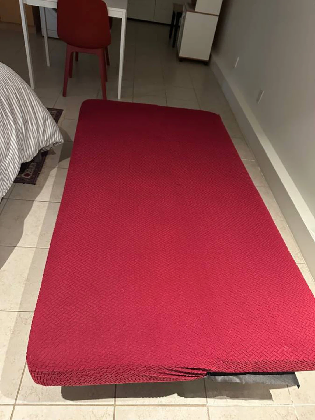 Free Futon - photo 2