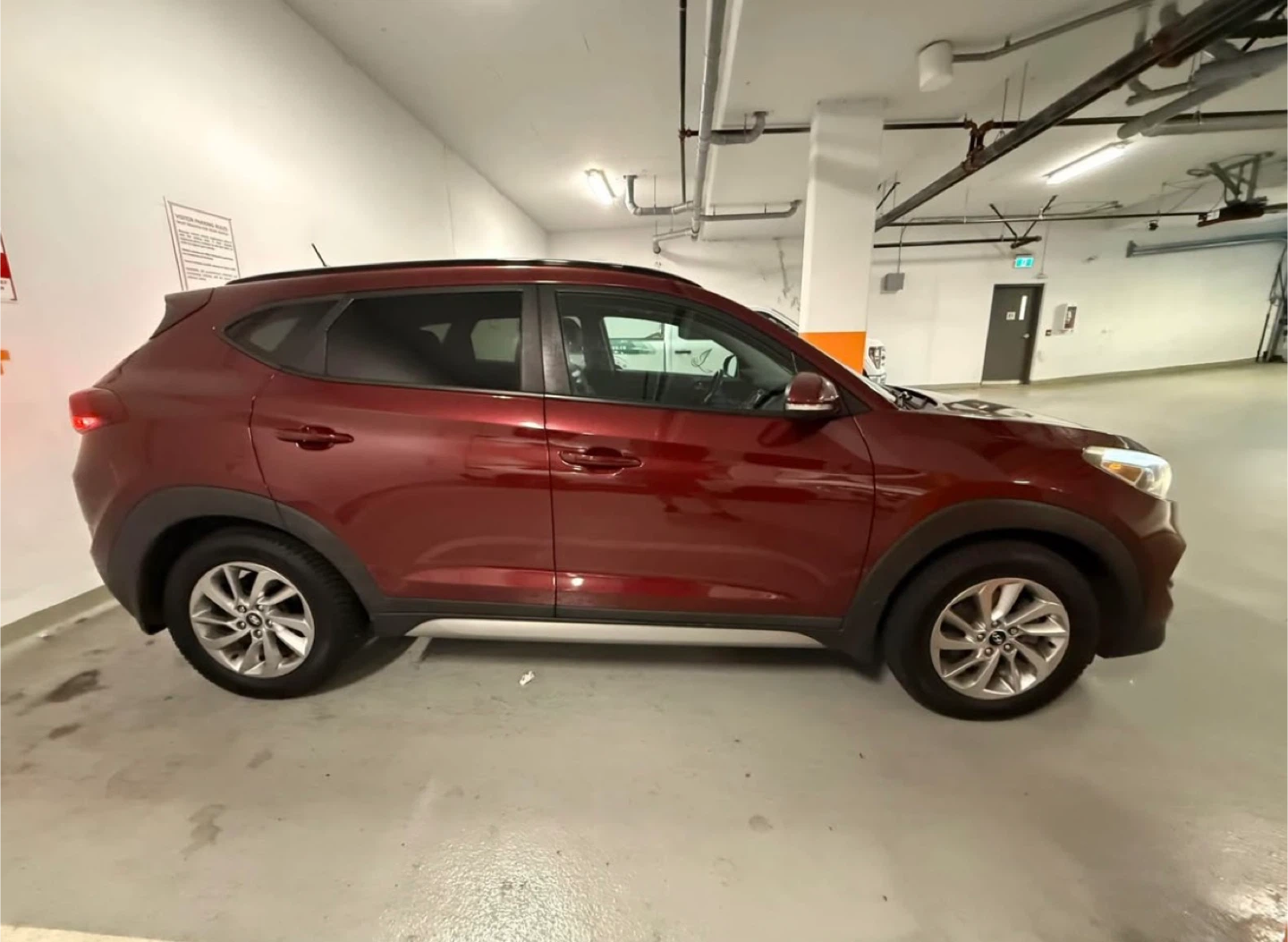 Hyundai Tucson 2017 - low mileage, fully loaded - photo 5