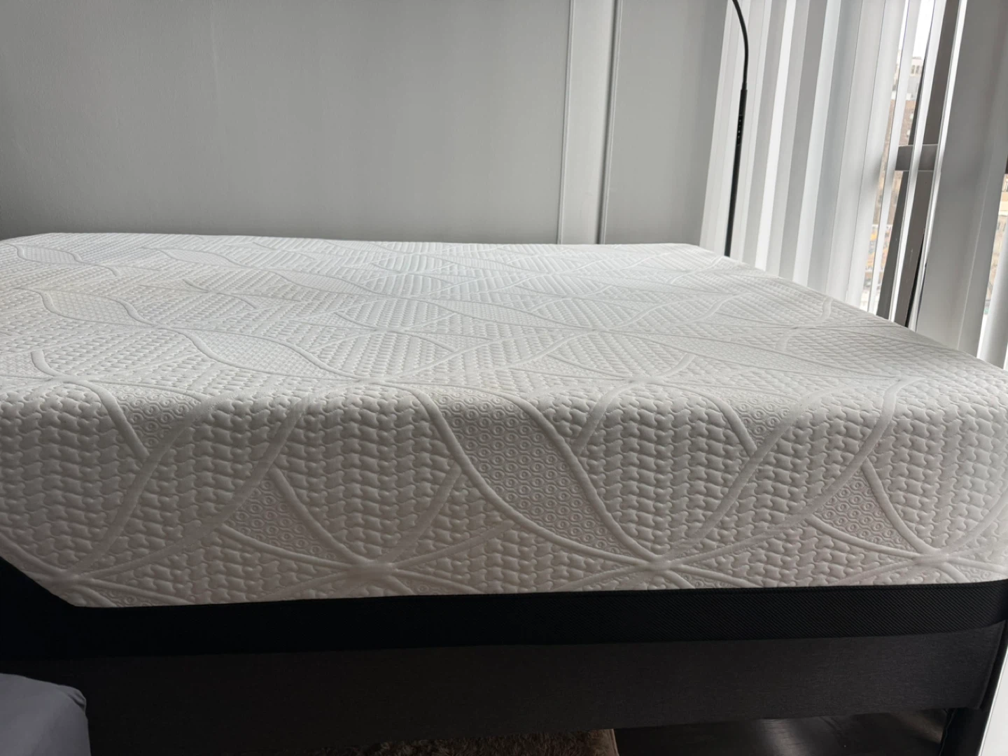 Complete bed set : Queen 14 inch Memory Foam Mattress Bed Frame - photo 3
