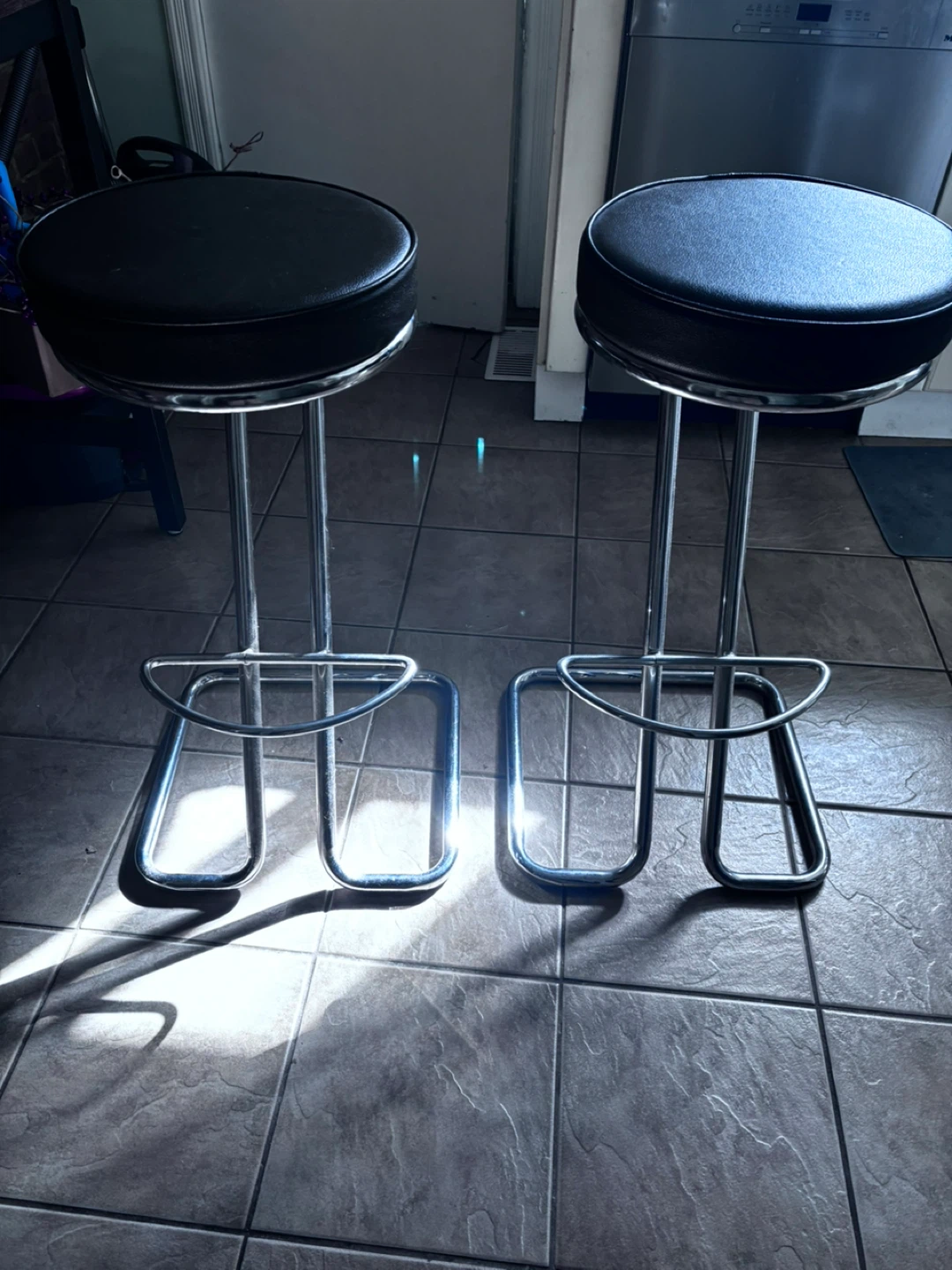 Set of 2 Black Bar Stools - photo 2