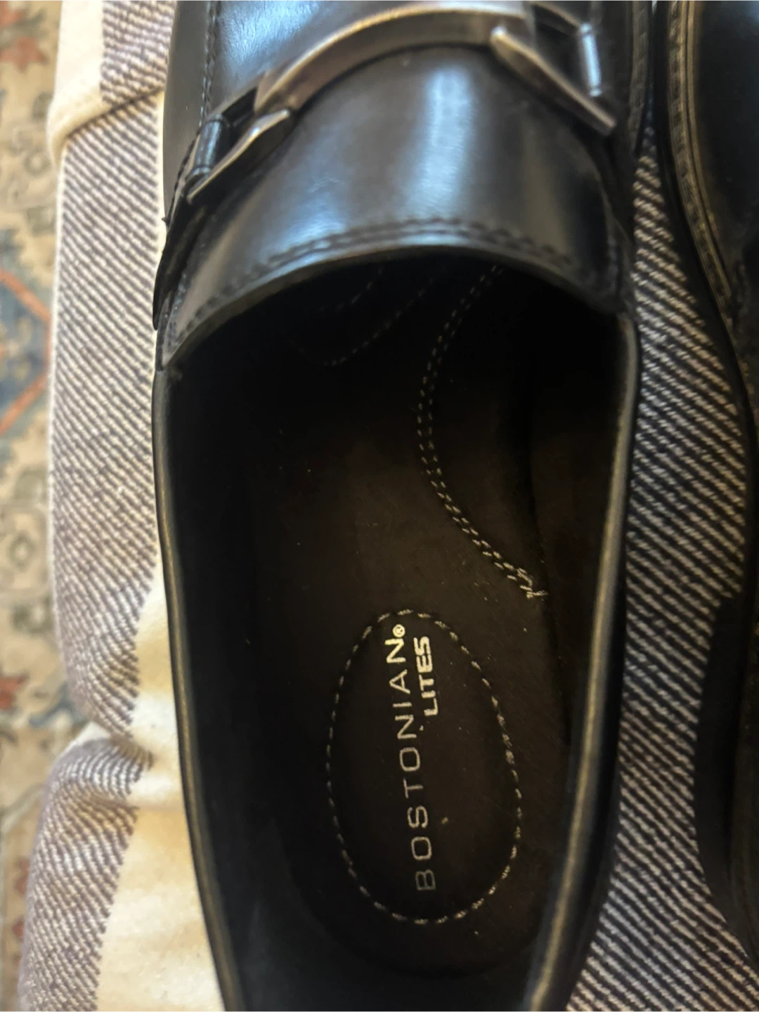 Bostonian Lites Black Leather Loafers - US Size 11 - photo 3
