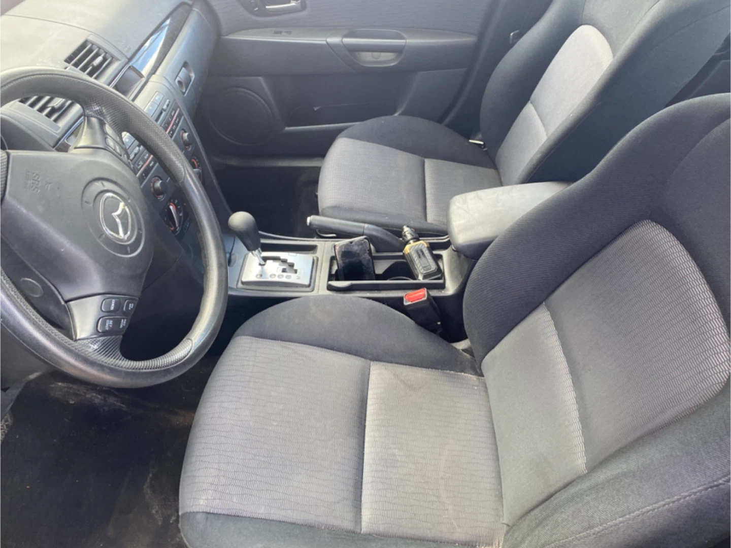 Mazda 3 Sedan - photo 3