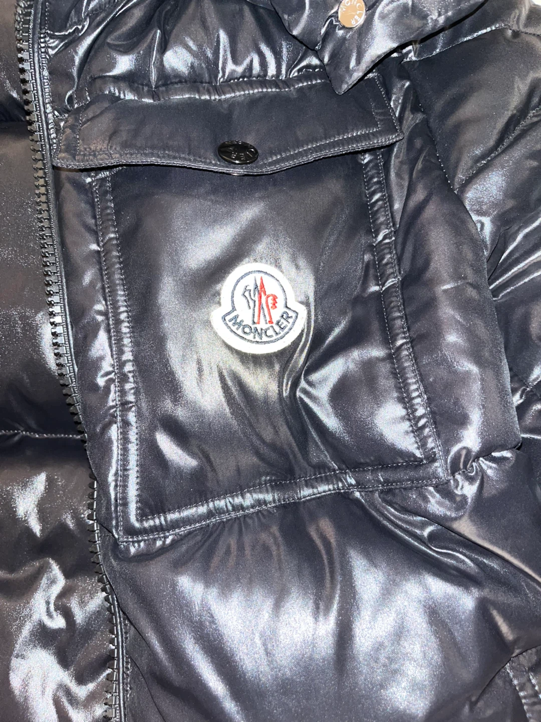 Moncler Black Puffer Jacket - photo 3