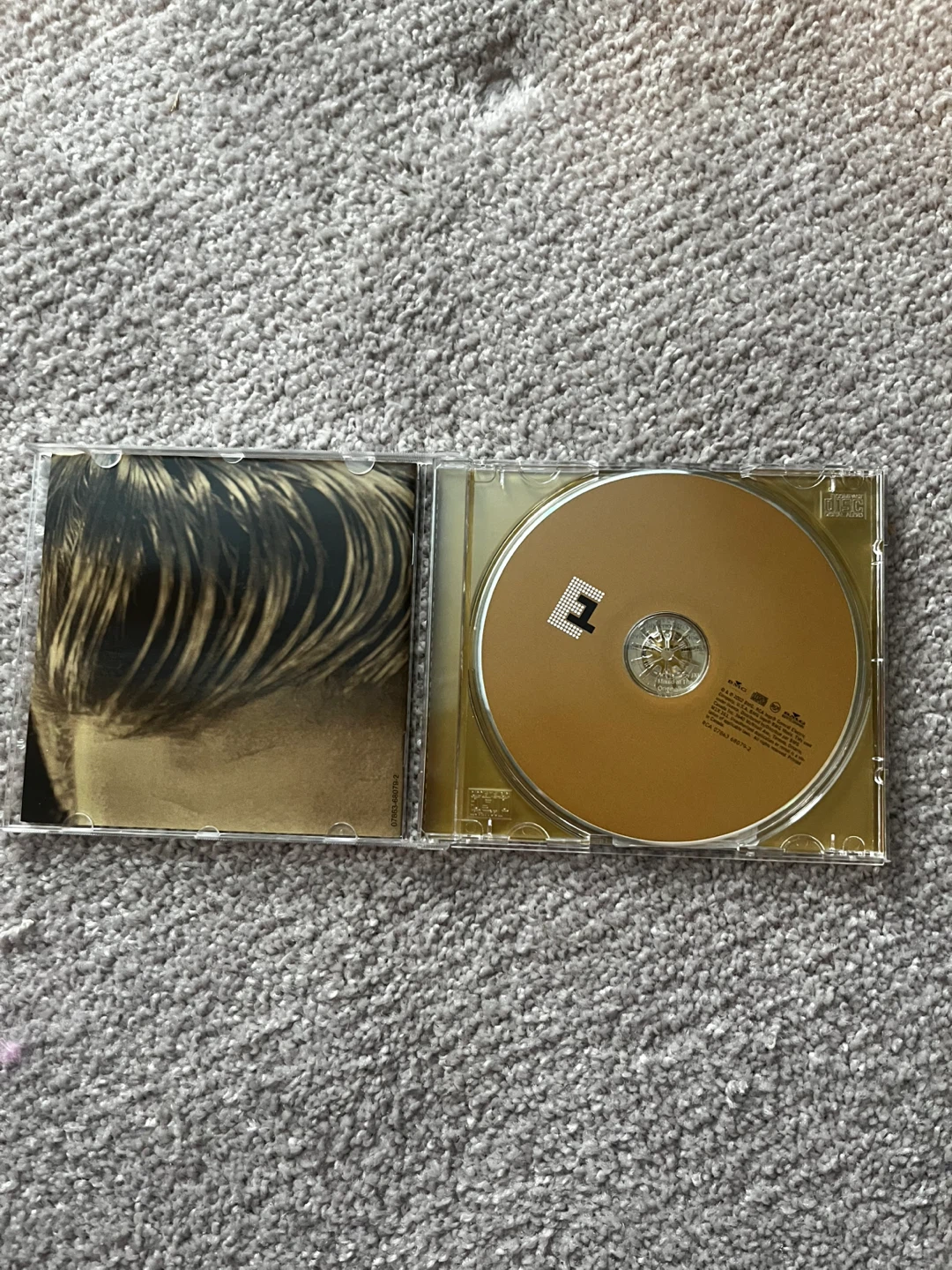 Elvis Presley 30 #1 Hits CD - photo 2