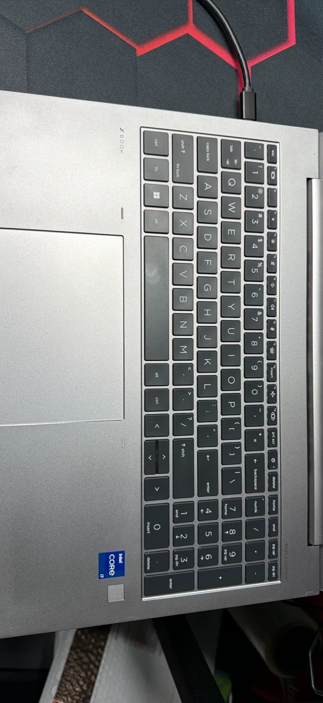 HP ZBook Laptop 13th Gen Intel Core i7 32GB RAM - photo 3