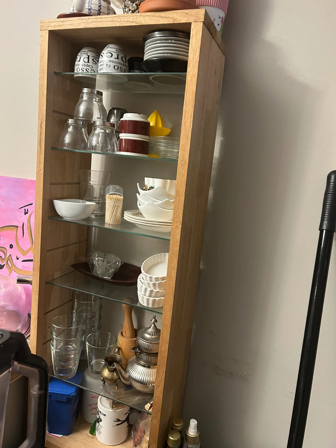 Wooden display cabinet without glass shelves - photo 2