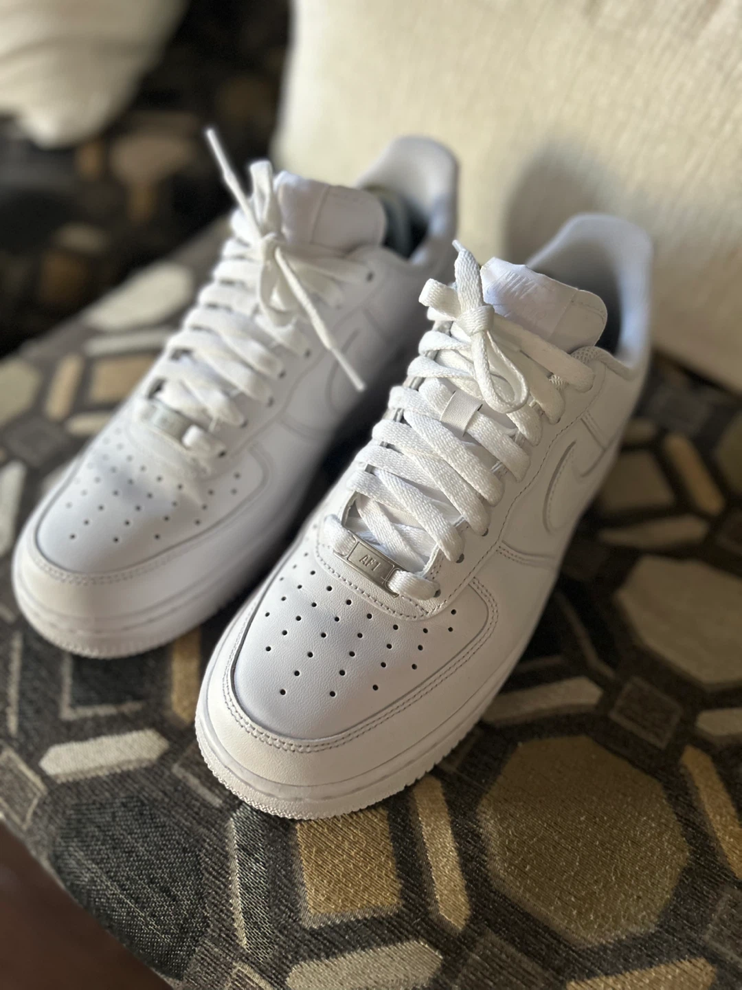 Nike Air Force 1 Size 7.5 - photo 2