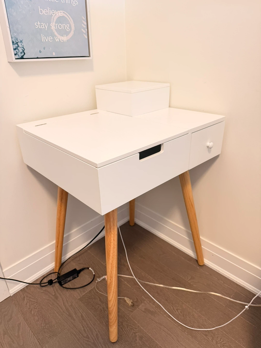 2in1 White Vanity Table with Mirror and Drawer - photo 2