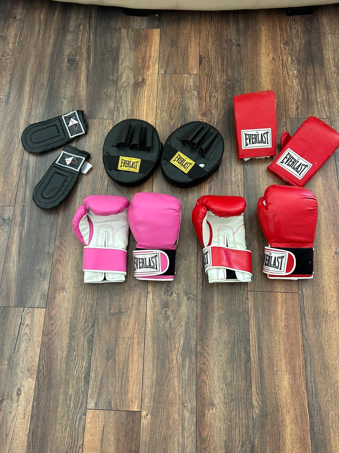 Everlast Boxing Gloves and Mitts Set