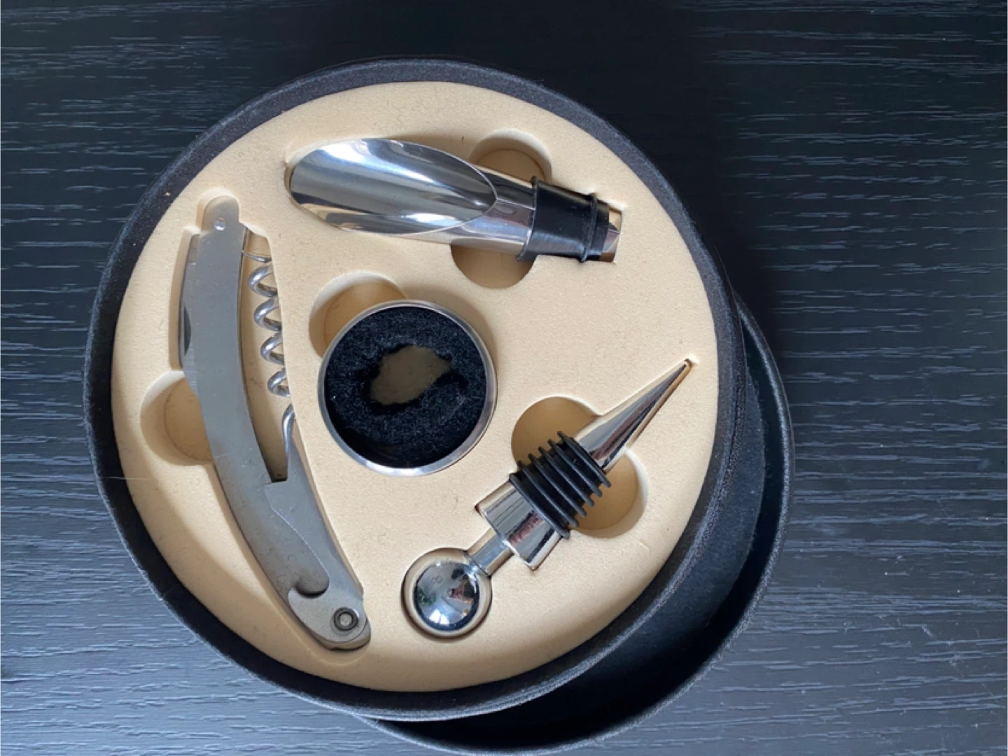 Wine Accessory Set in Leather Gift Box