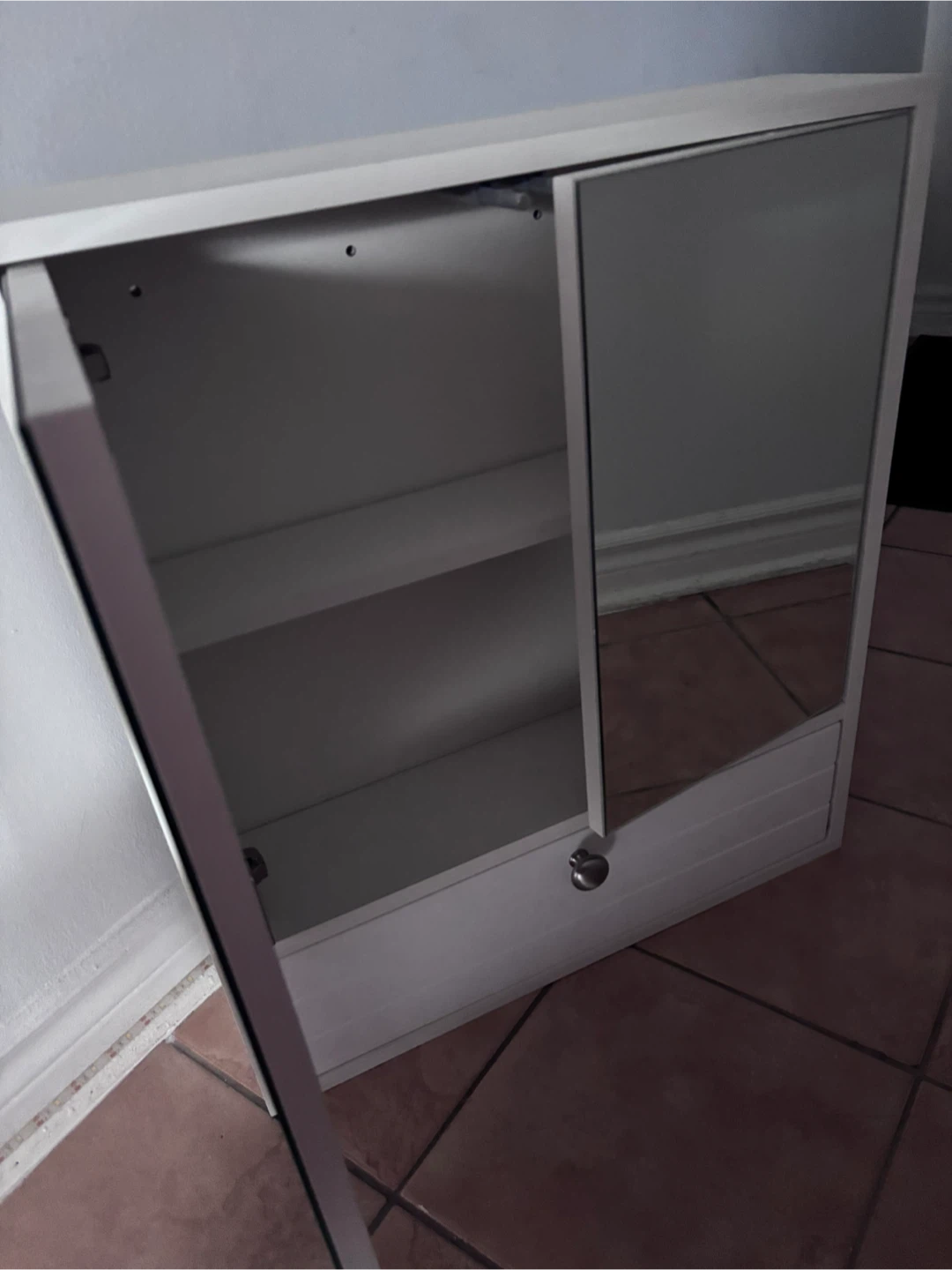 Bathroom cabinet - photo 2