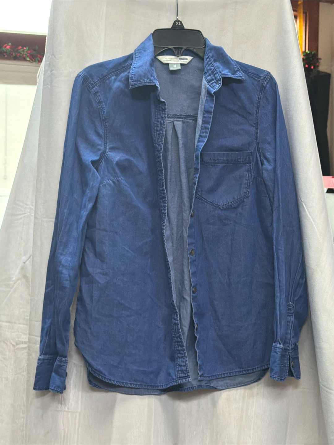 Old Navy Classic Denim Shirt XS