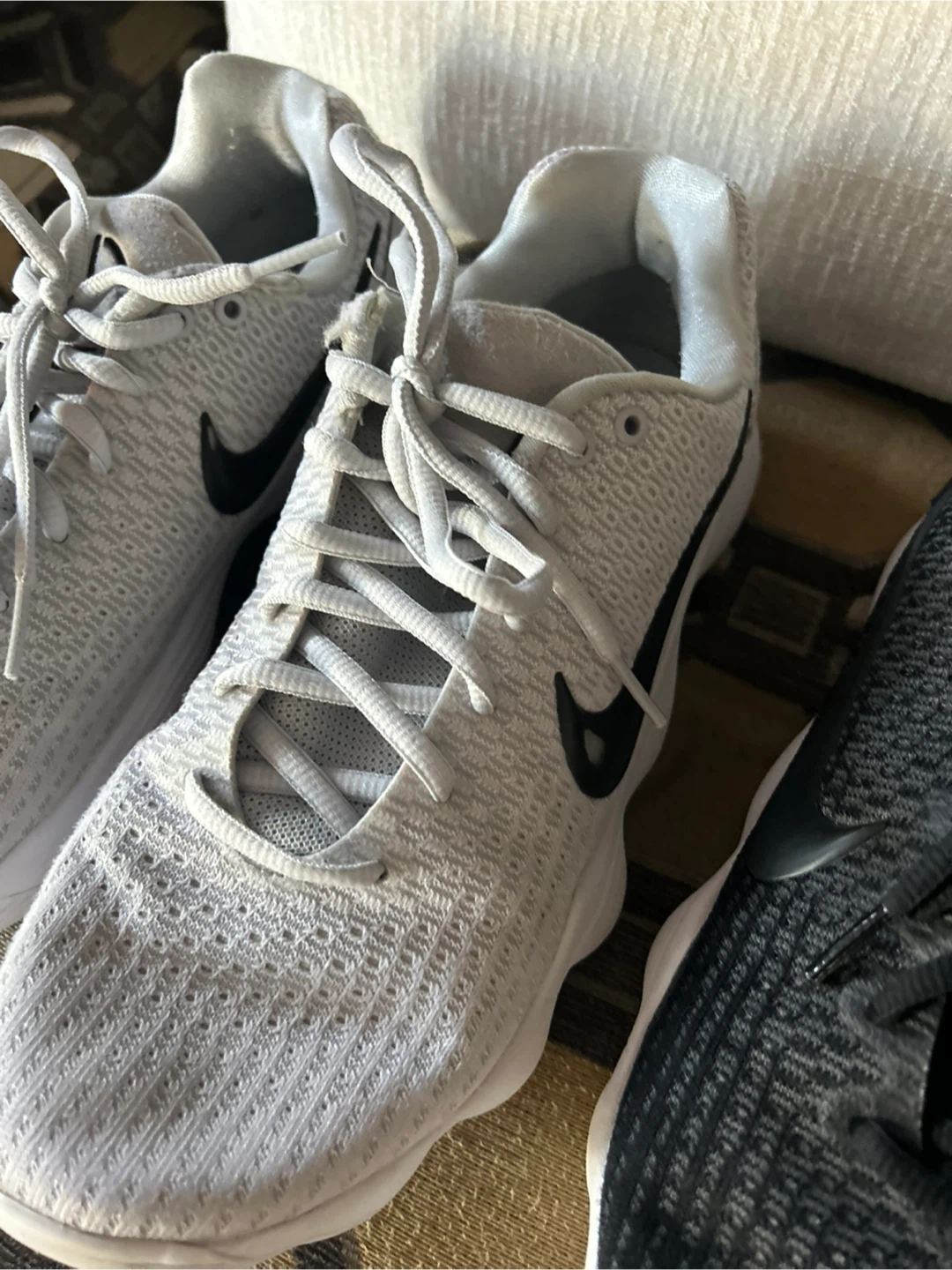 Nike Hyperdunks Low sz 8 (2 pairs) - photo 3