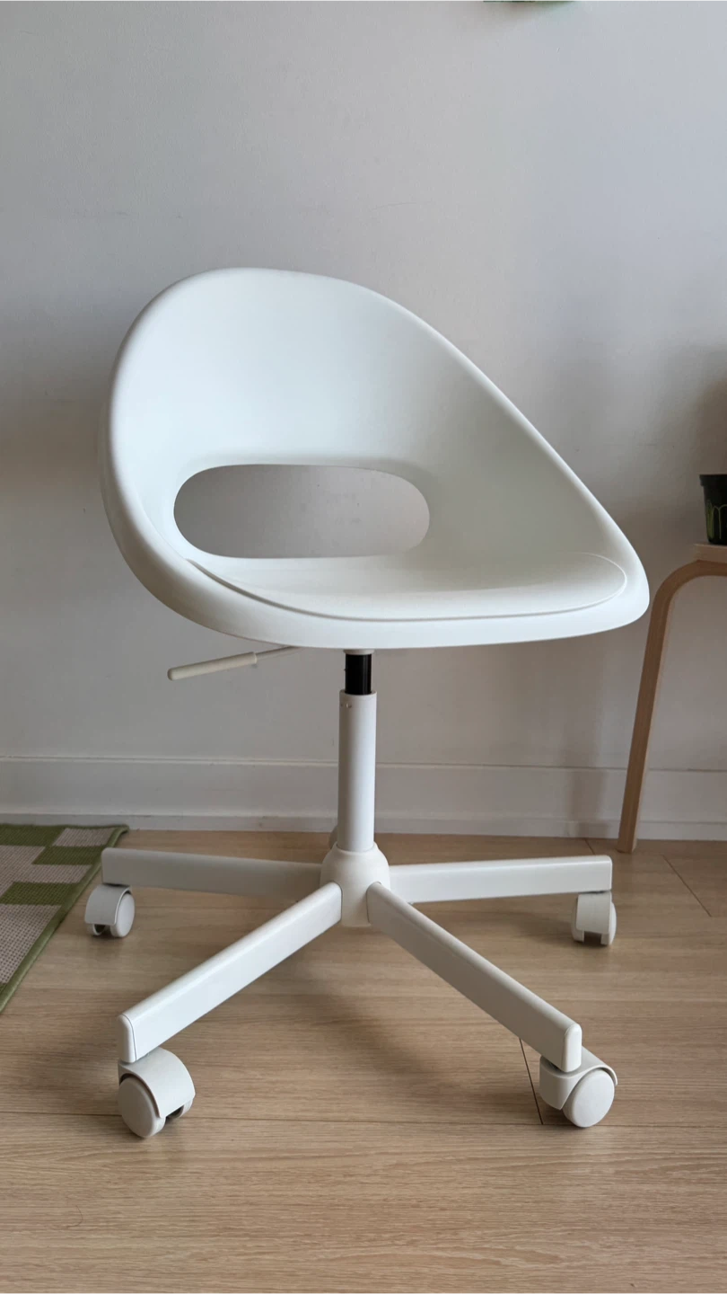 IKEA White Office Chair with Orange Cushion - photo 3