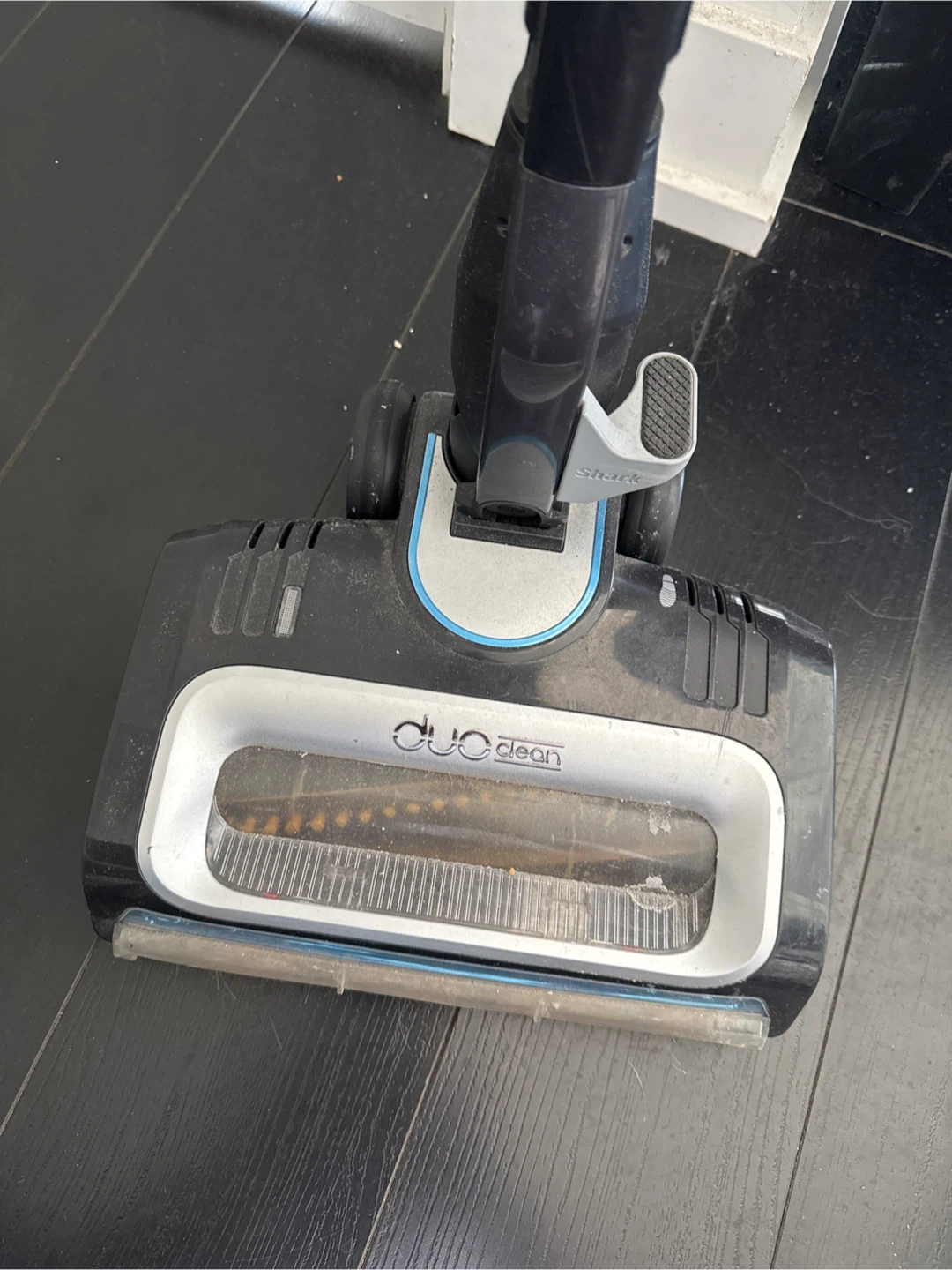 Shark DuoClean Vacuum Cleaner - photo 2