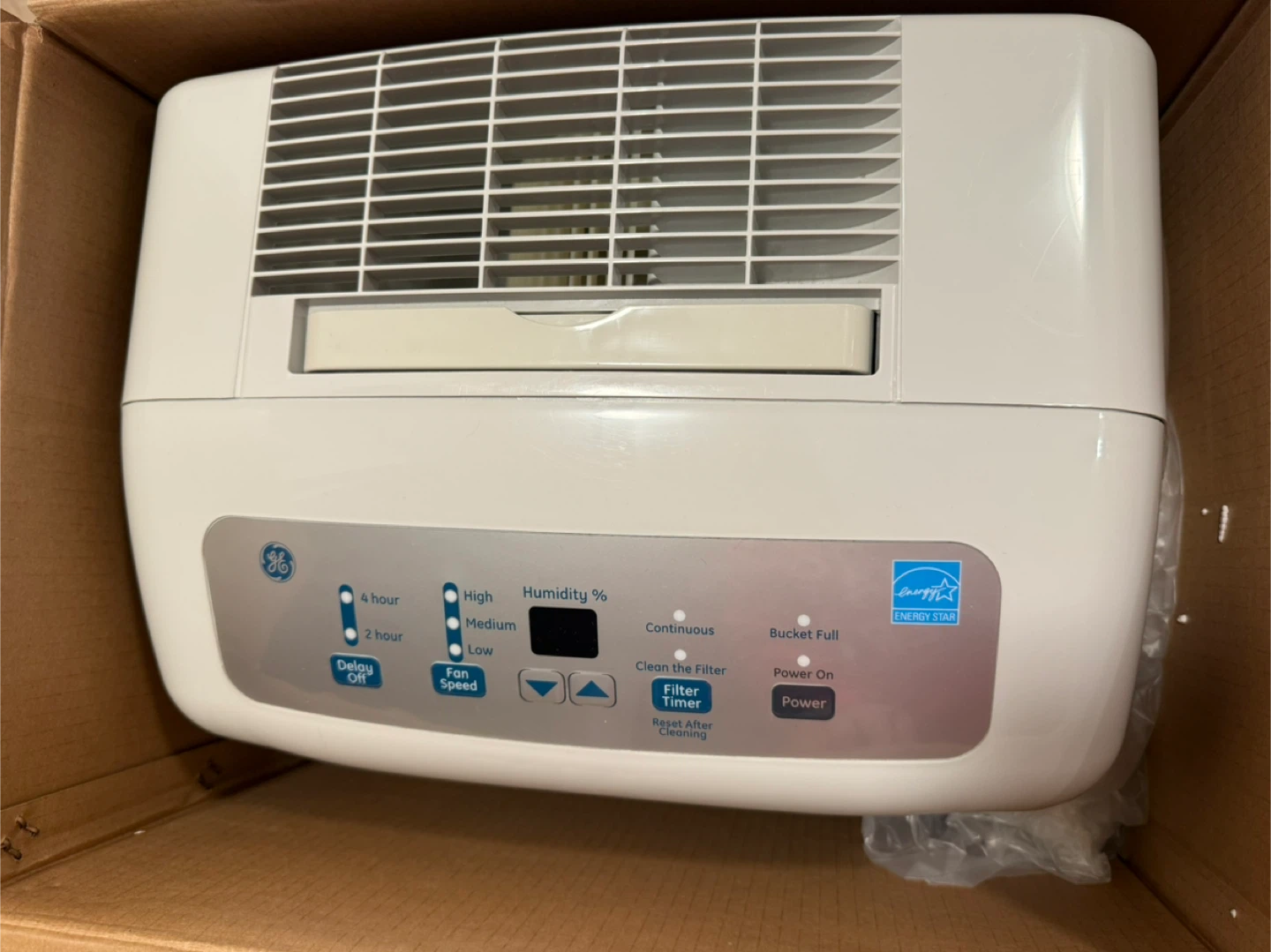 GE 50 Pint Dehumidifier ADEL50LR - photo 2