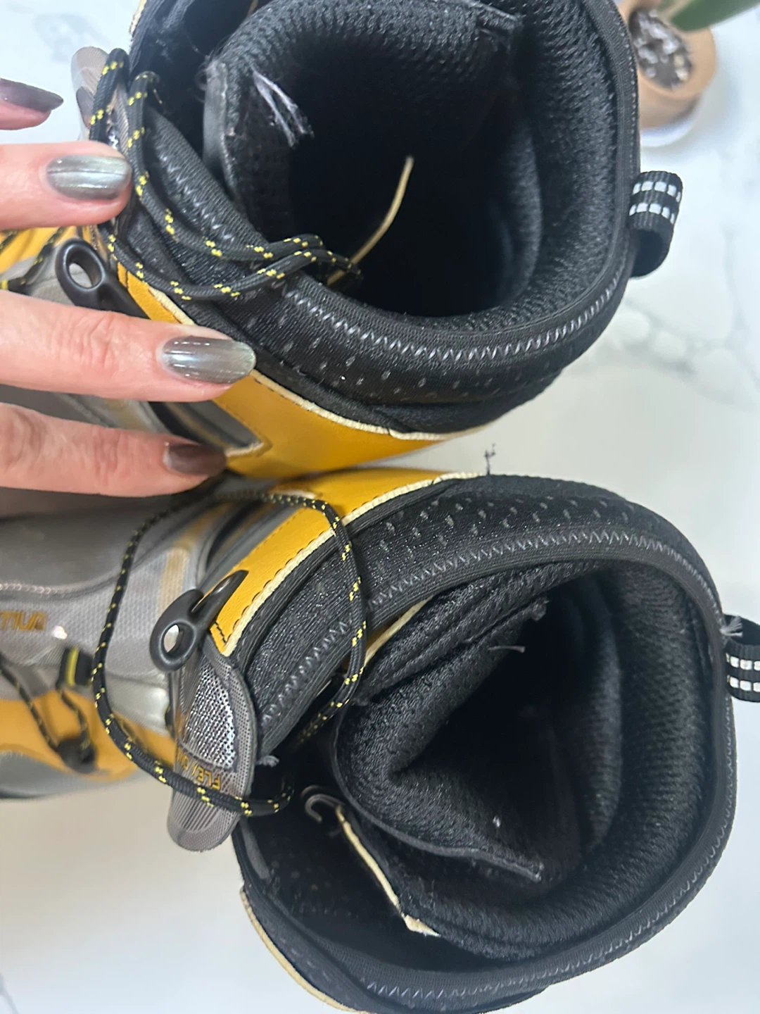 La Sportiva Spantik Mountaineering Boots Size 43 Yellow/Gray - photo 3