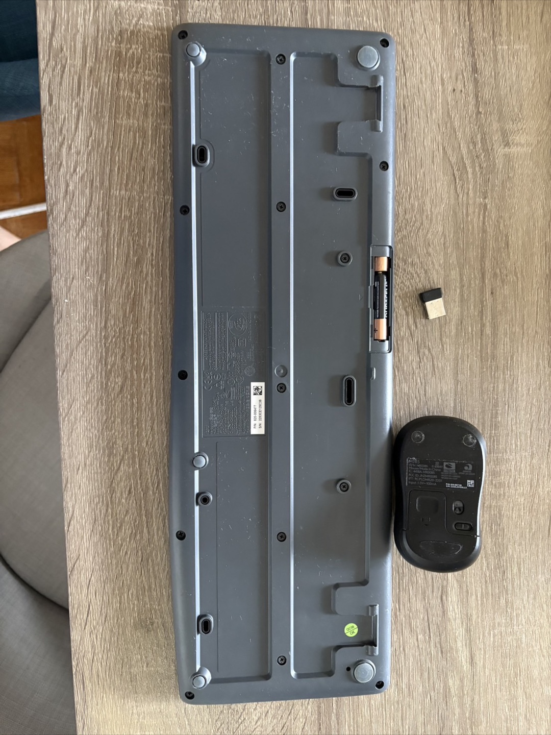 Logitech MK270 Wireless Keyboard and Mouse Combo - photo 3