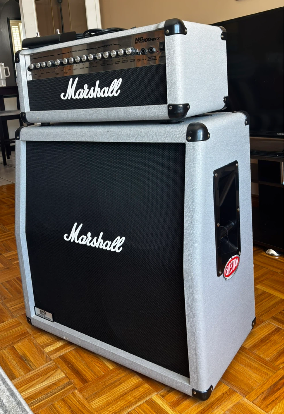 Marshall MG Series Special Edition - 100HDFX  Head + Cabinet