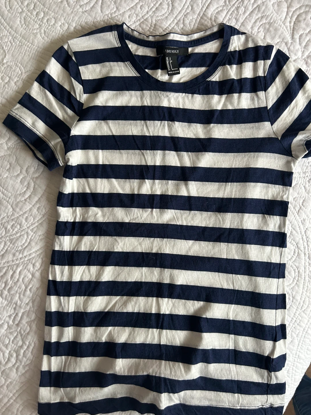 T-shirt bundle- Women’s size small - photo 3