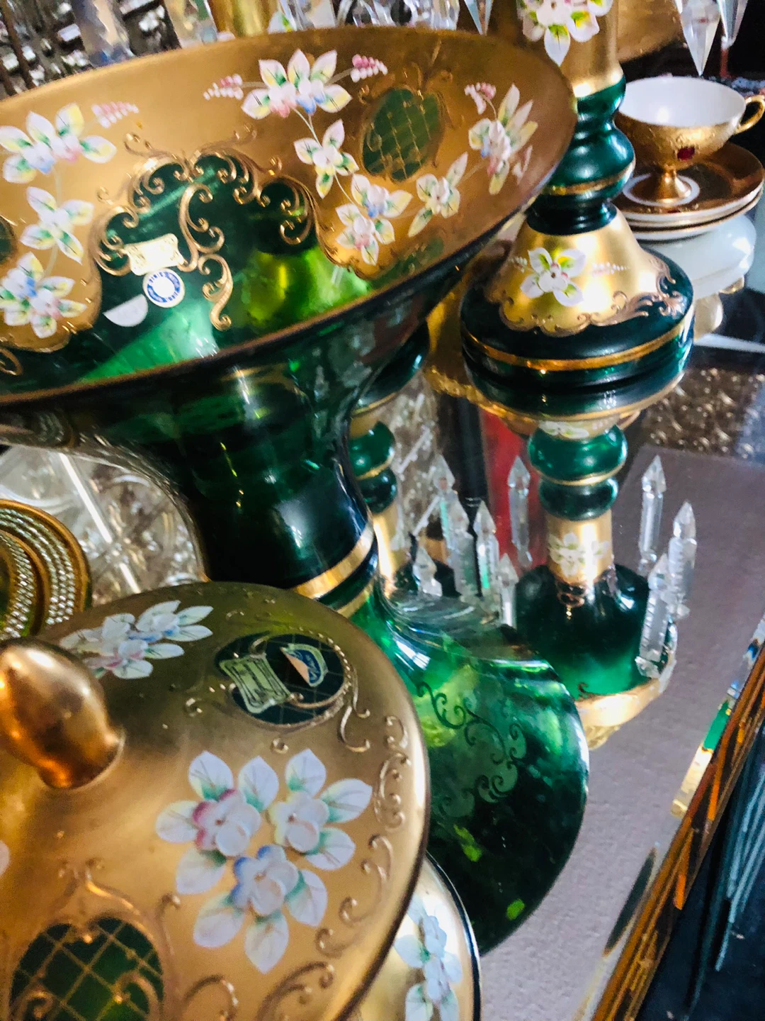 Elegantly Designed  24 k stamped Gold and Green Trinket Dish - photo 4