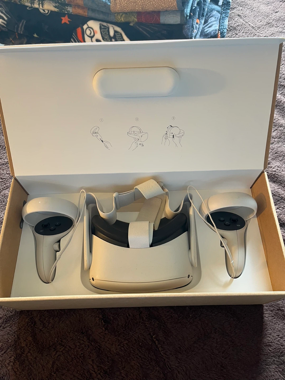 Oculus Quest 2 VR Headset with Controllers - photo 2