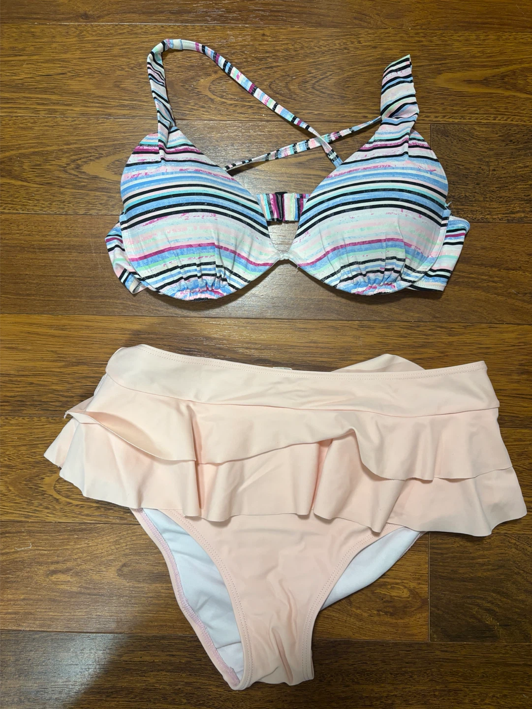 TEEN/LADIES SWIN SUITS - photo 2