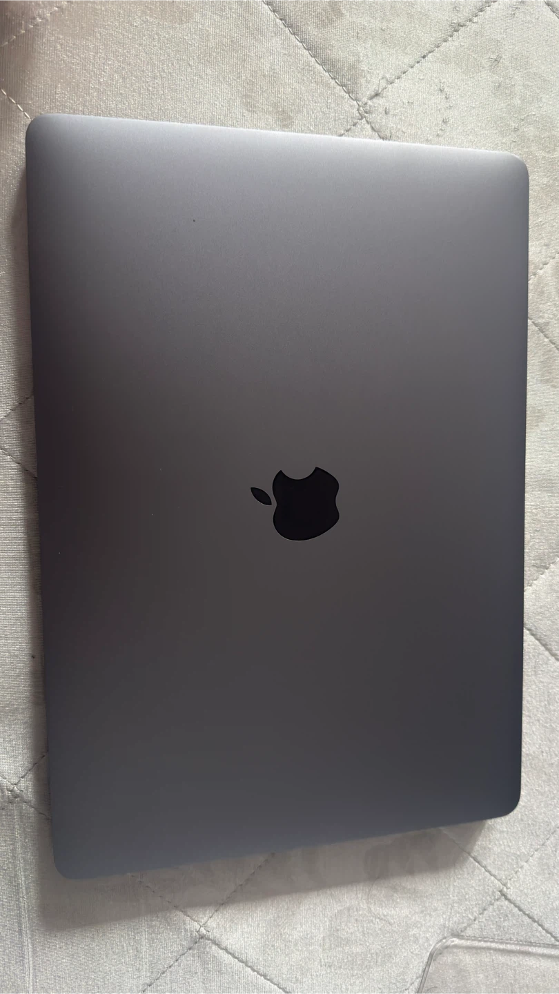 Apple MacBook Pro 13” M2 (2022) – 16GB RAM / 512GB SSD