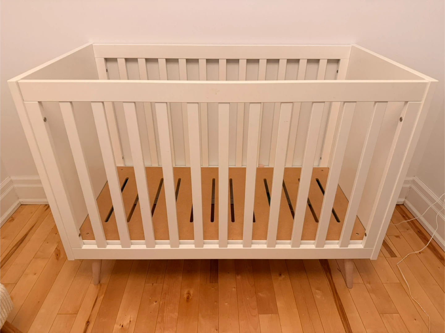 White Crib with Mattress - photo 2