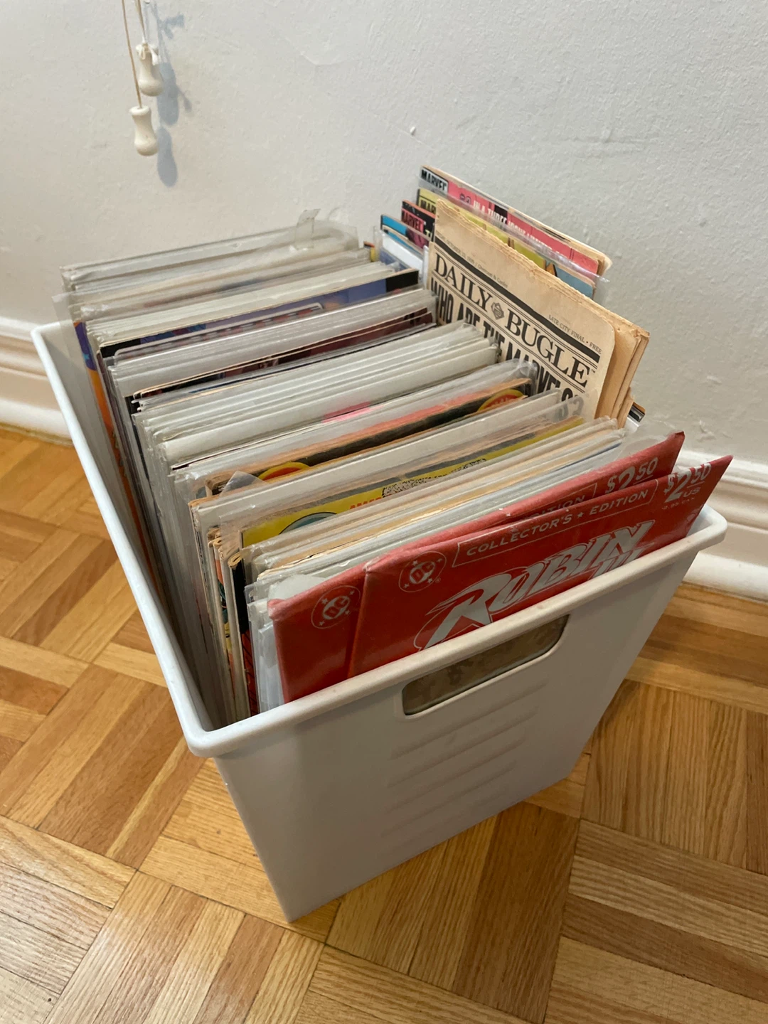 Comic Books - 146 various DC, Marvel and others