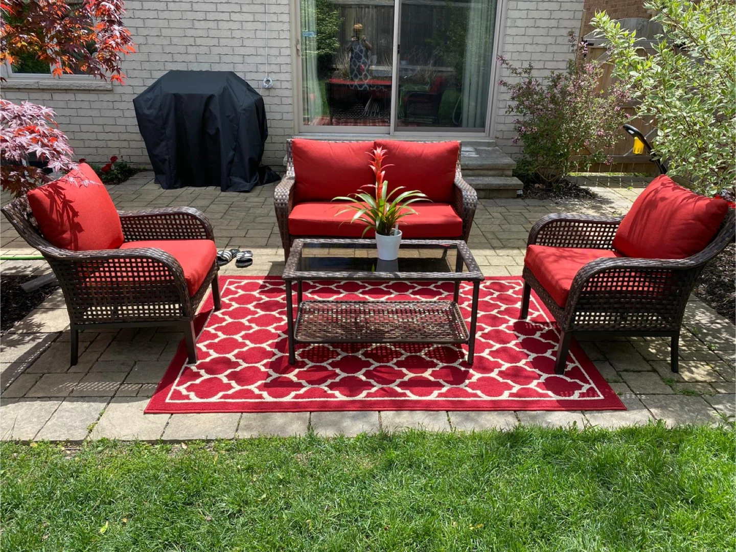 Patio conversation set- fully assembled!