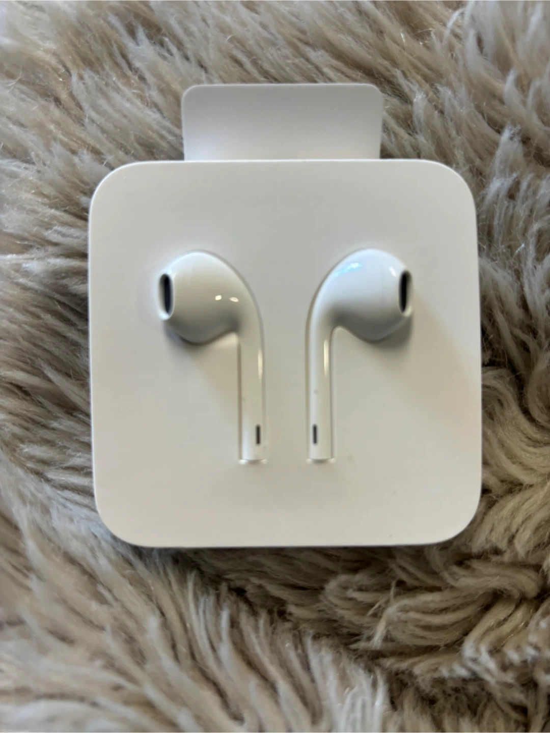 Apple EarPods with Lightning Connector - photo 2