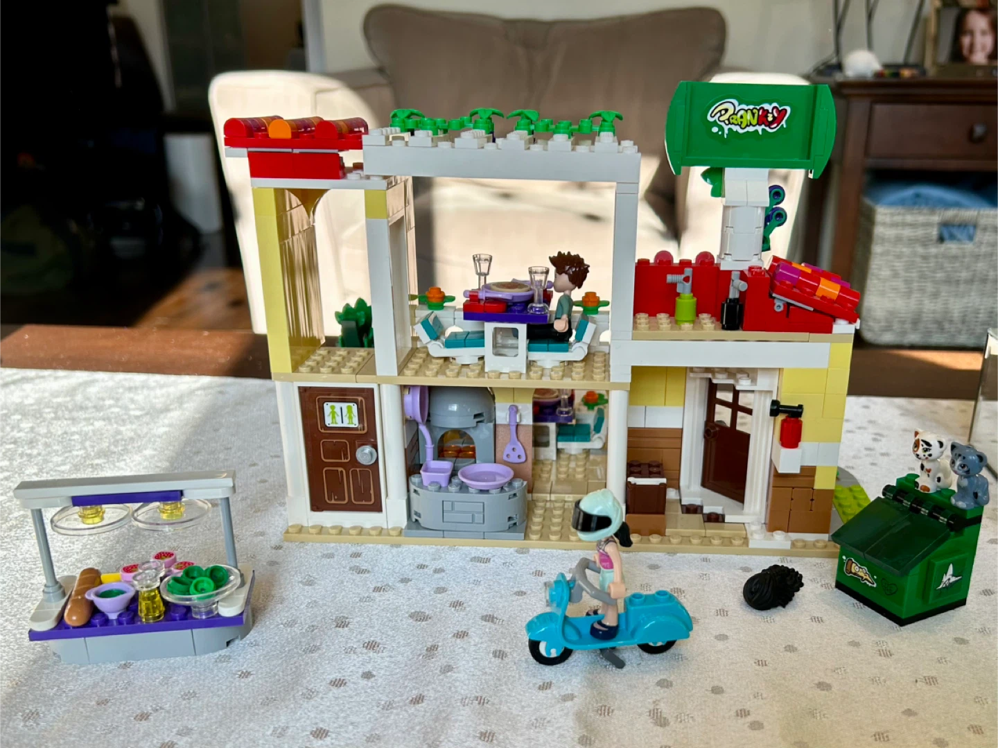 LEGO Friends Heartlake city Restaurant Set 41379 - photo 3