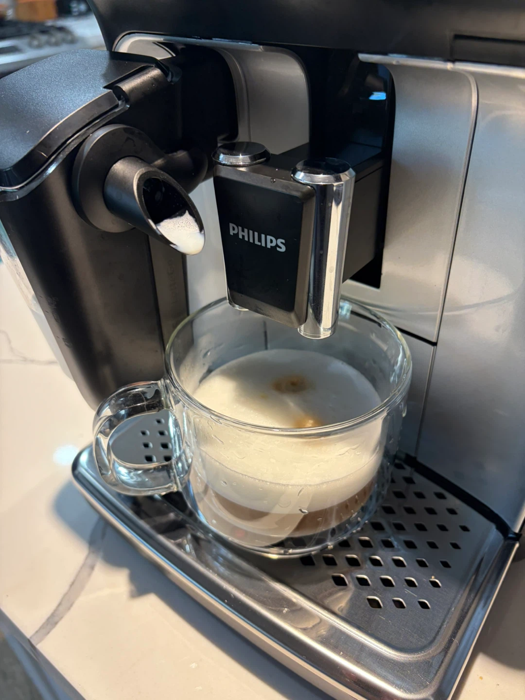Philips LatteGo Automatic Espresso Machine (2025) - photo 2