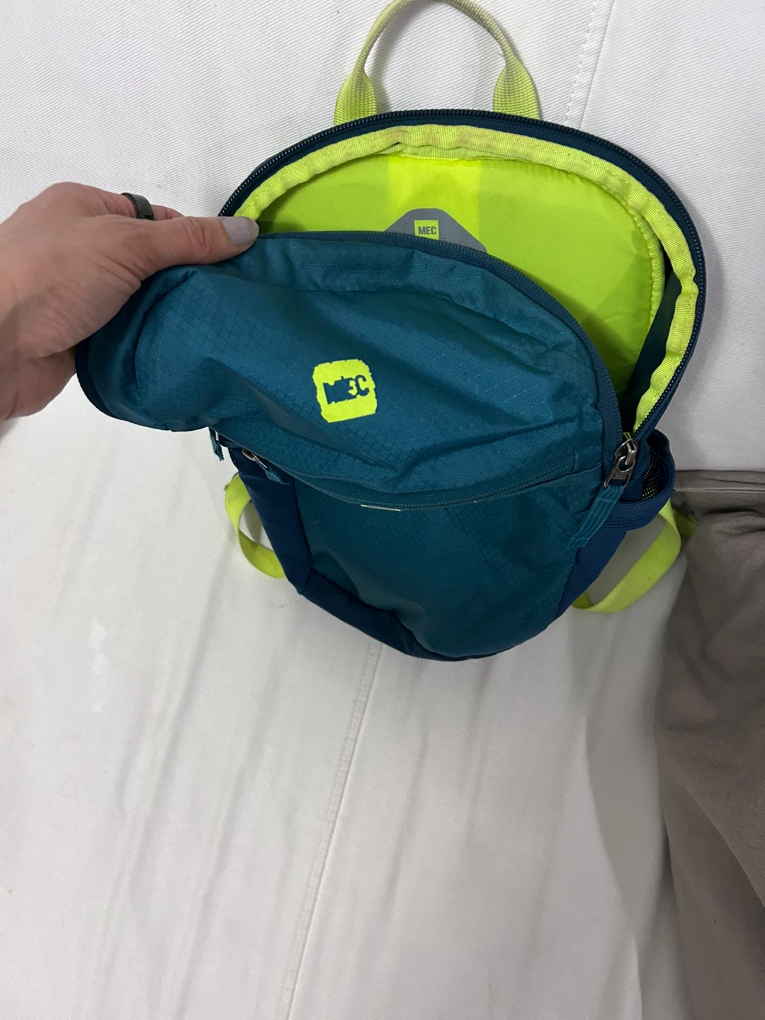 MEC Backpack Teal/Lime Green - photo 3