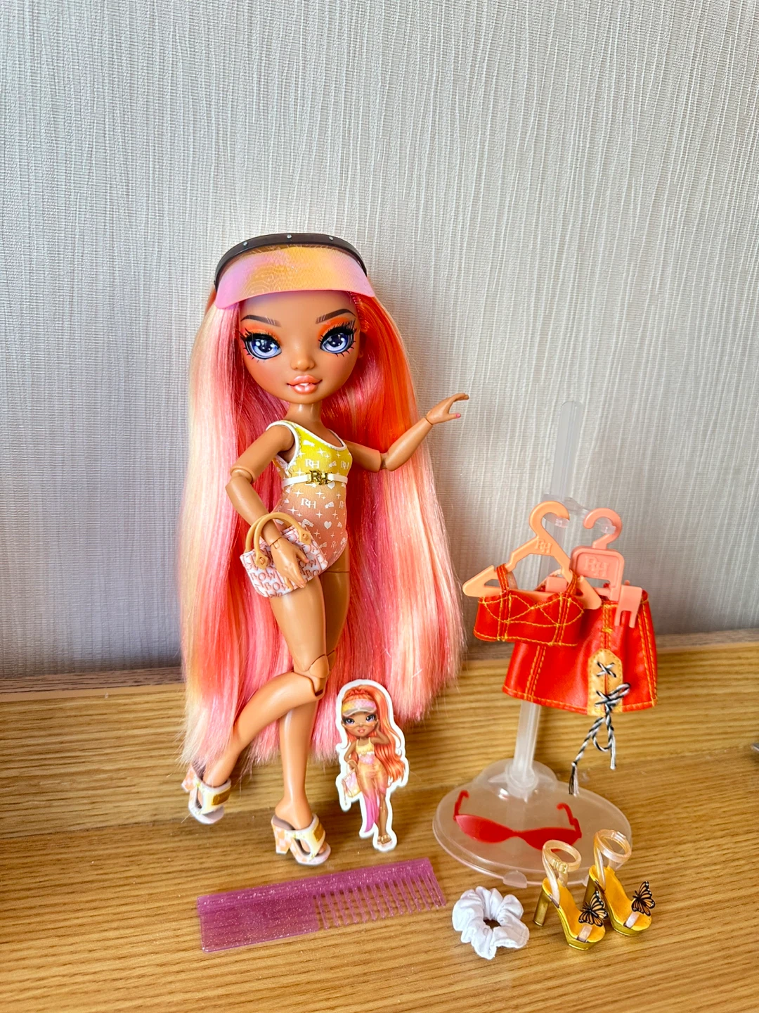 Rare Rainbow High Simone Summers Doll with Beach Accessories