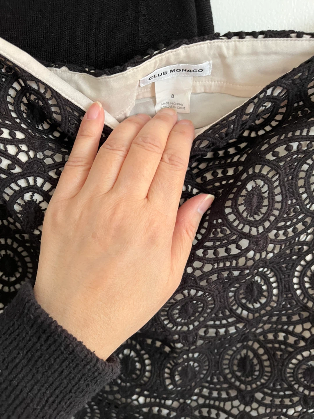 Bundle Club Monaco Black Lace Skirt and Zara knit - photo 2